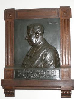 Mgr Flavigny - Bronze de l'escalier d'honneur